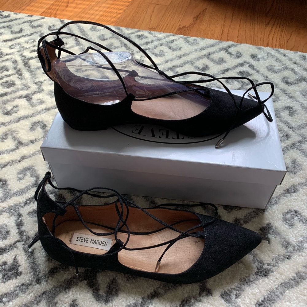 Steve Madden lecrew lace up flats